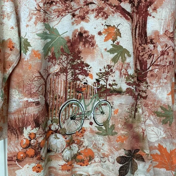 Fall Design Top - Picture 4 of 4